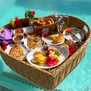 maldives-package-with-floating-basket-breakfast