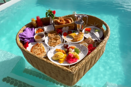 maldives-package-with-floating-basket-breakfast